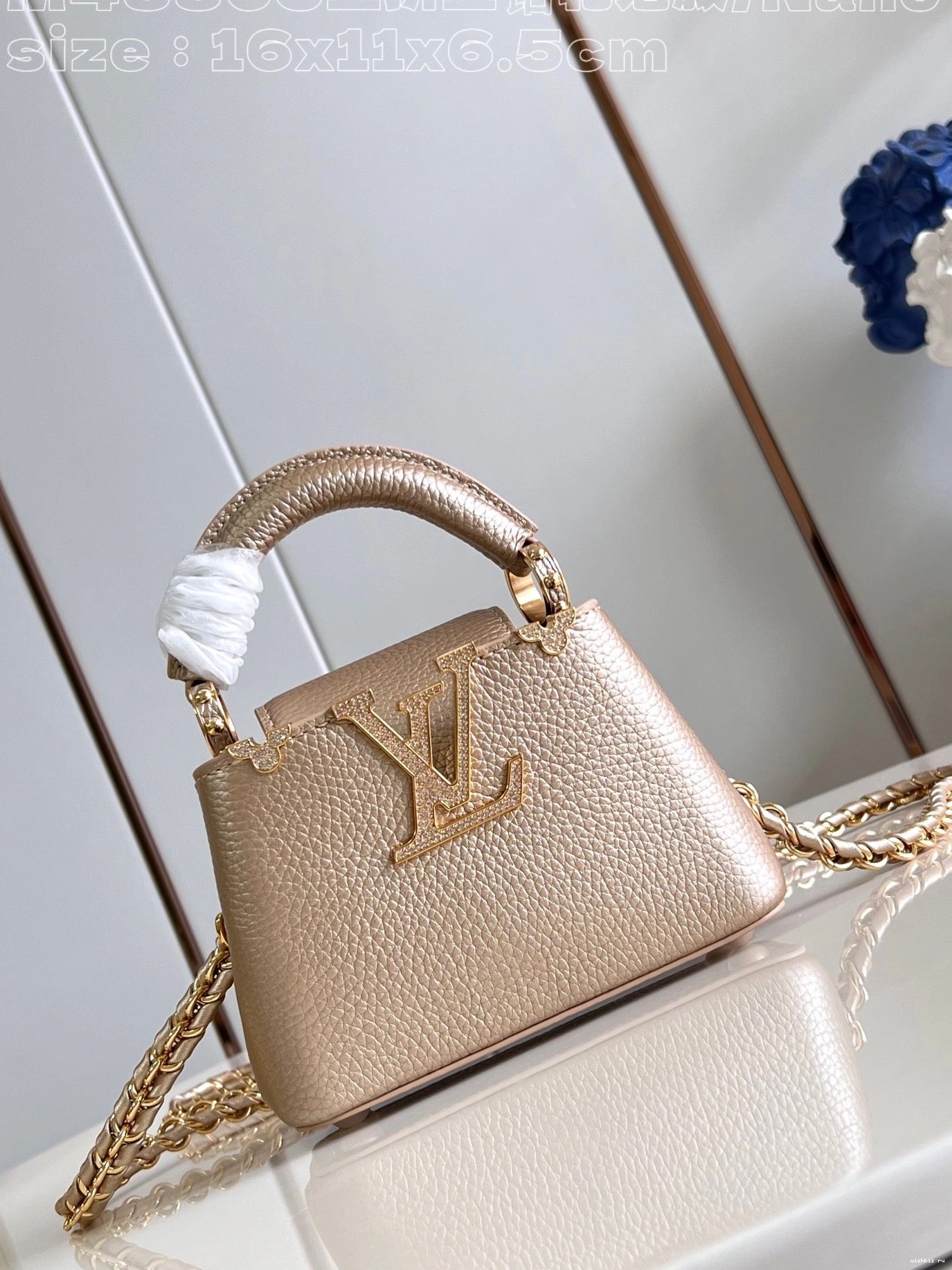 WIS VUITTON CAPUCINES nano-16*11*6.5CM LOUIS 1204